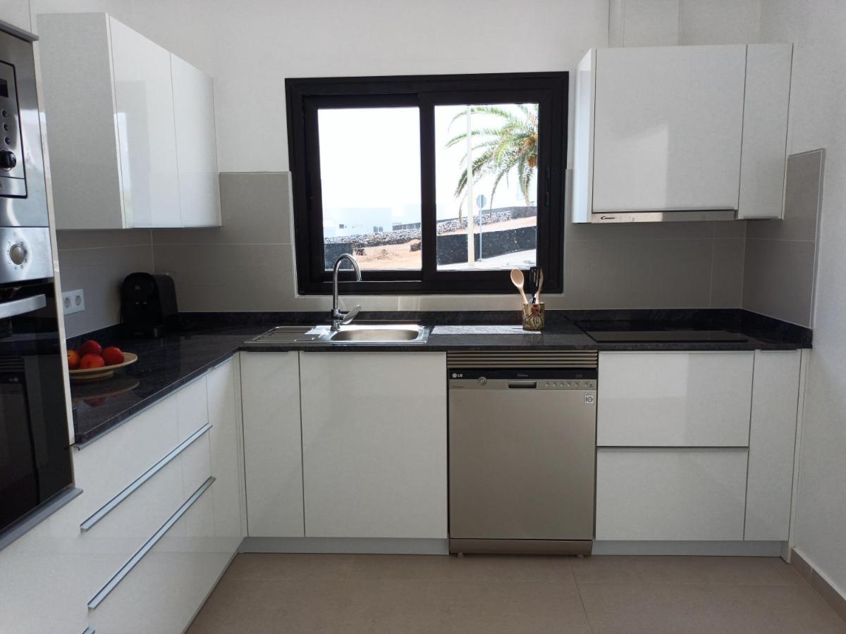 Apartamentos Falcon Тінахо Екстер'єр фото
