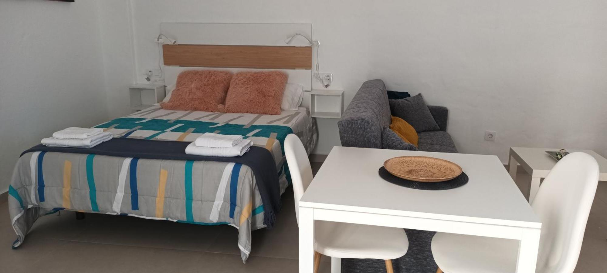 Apartamentos Falcon Тінахо Екстер'єр фото