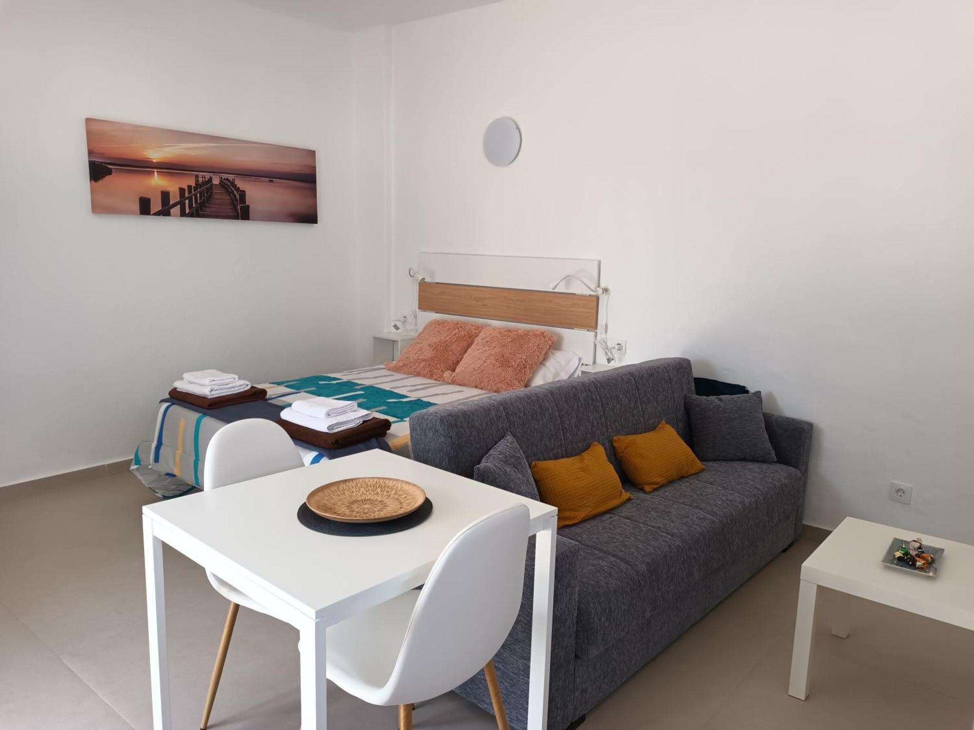 Apartamentos Falcon Тінахо Екстер'єр фото