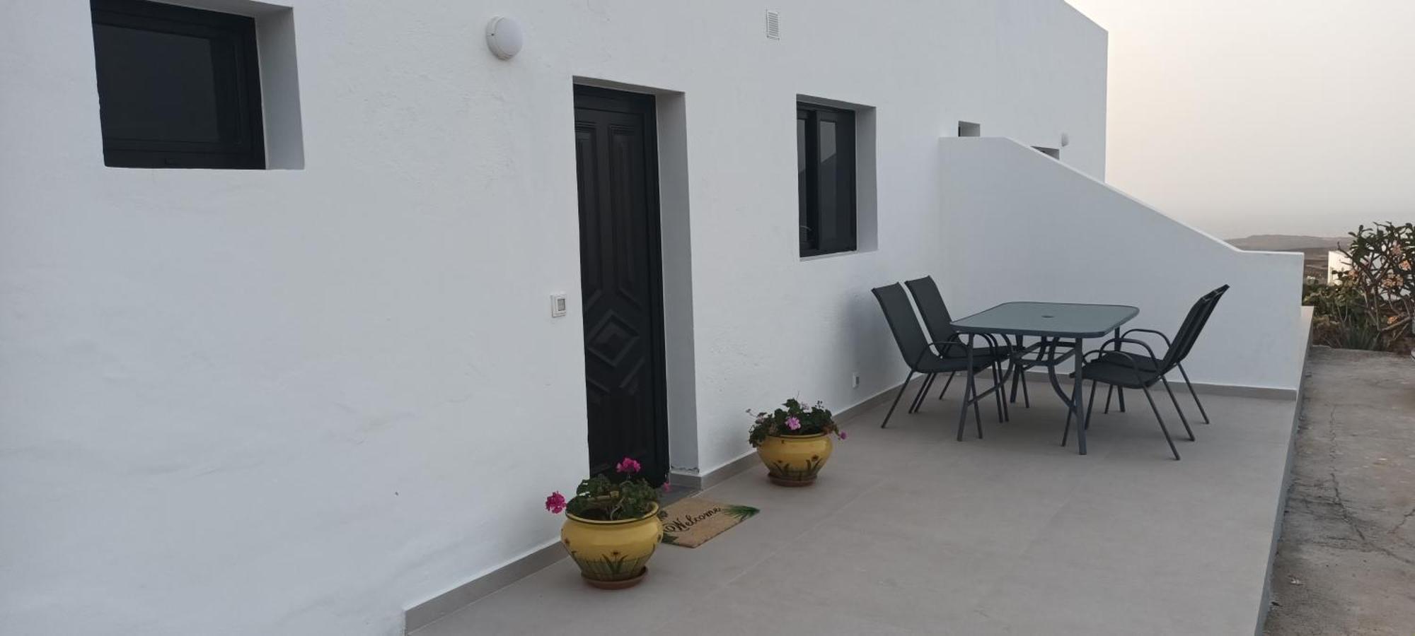 Apartamentos Falcon Тінахо Екстер'єр фото