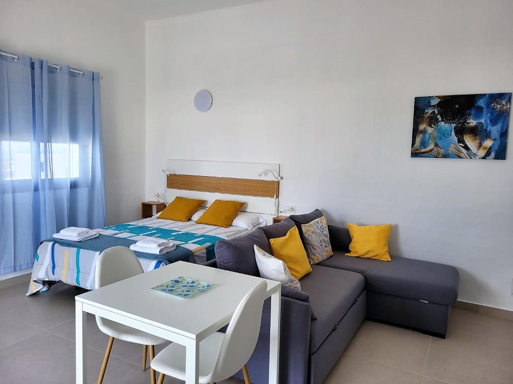 Apartamentos Falcon Тінахо Екстер'єр фото